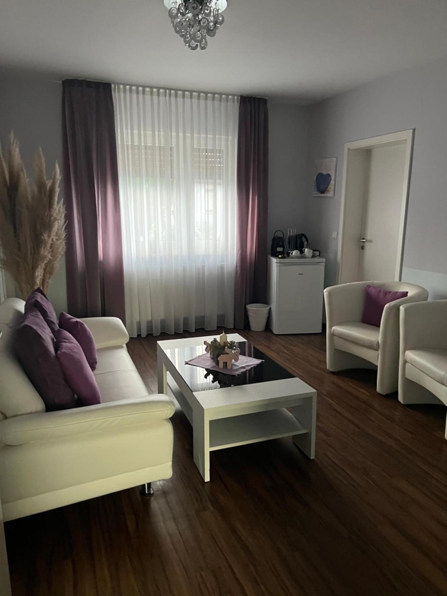 Gaestehaus Elisabeth Weisenheim am Sand Εξωτερικό φωτογραφία